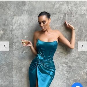 Elegant Teal Evening Gown